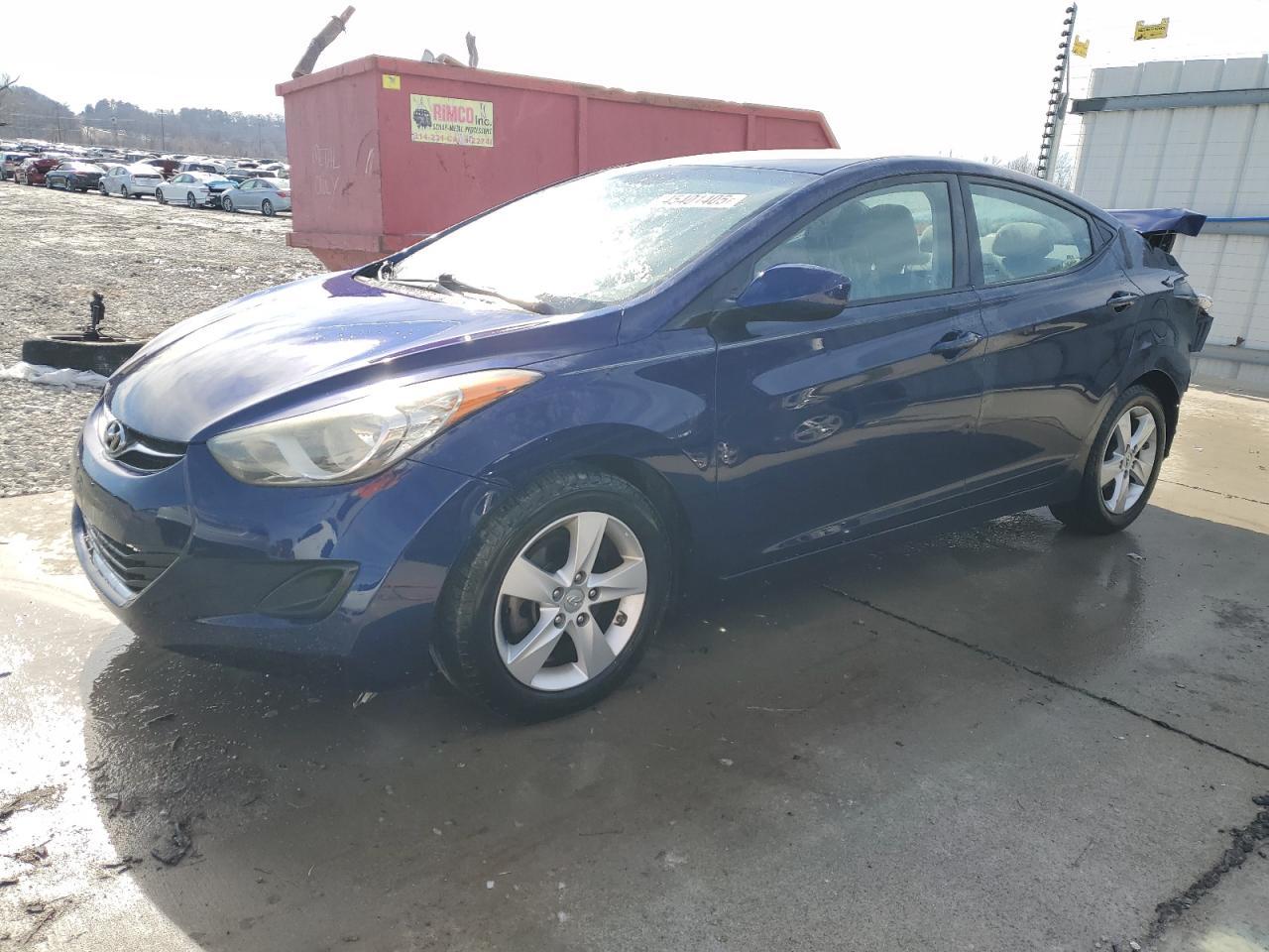 2013 HYUNDAI ELANTRA GL
