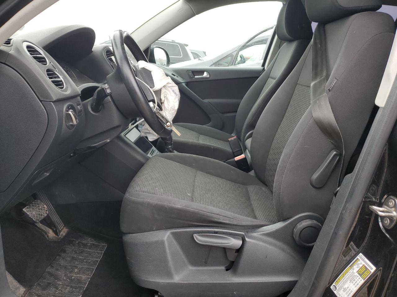2015 VOLKSWAGEN TIGUAN S - Фото 7