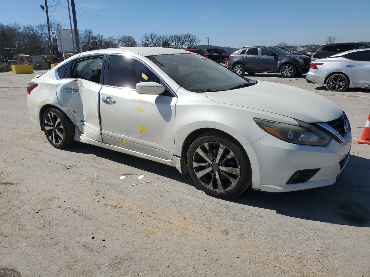 2017 NISSAN ALTIMA 2.5 - Фото 4