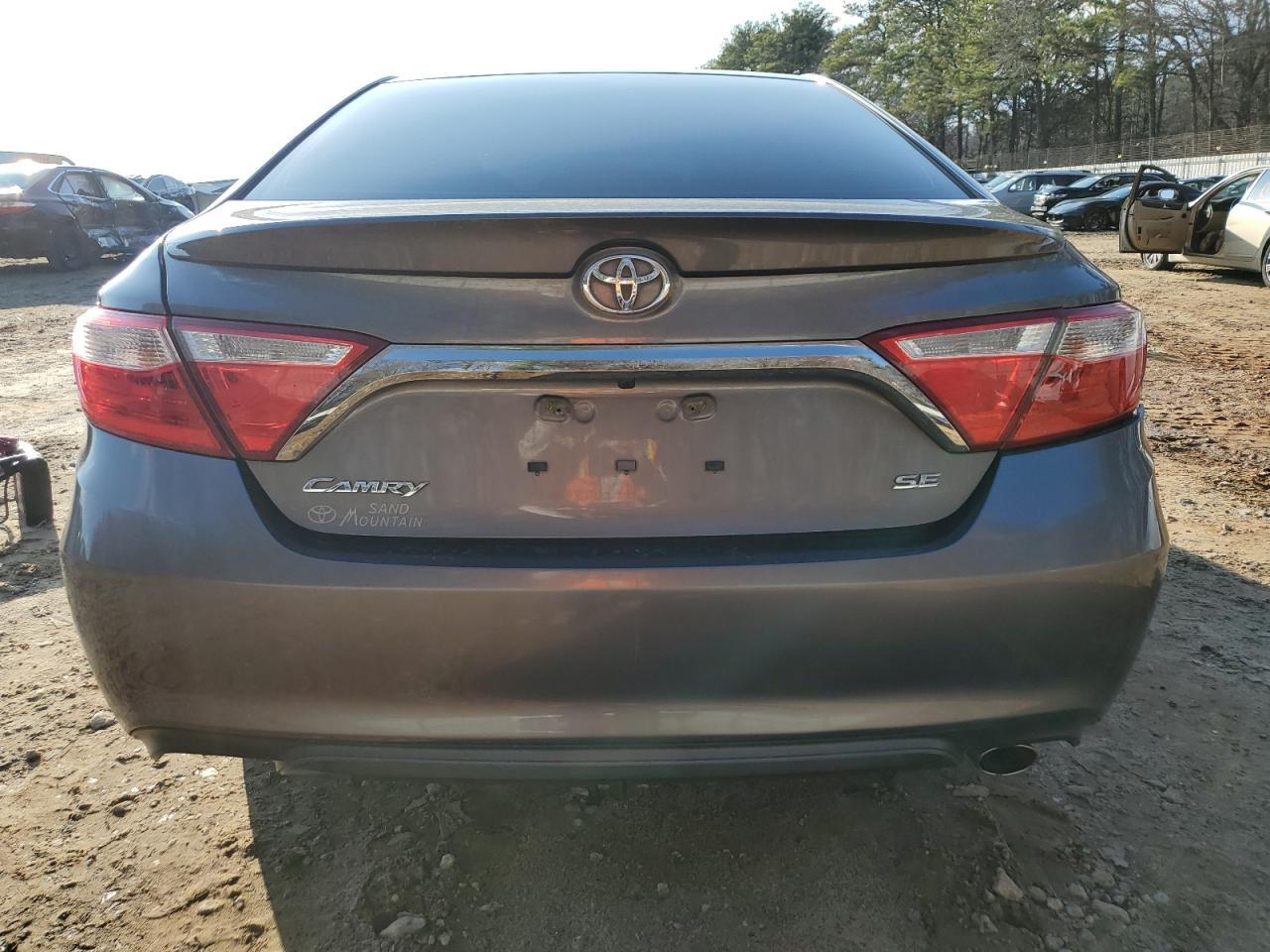 2017 TOYOTA CAMRY LE - Фото 6