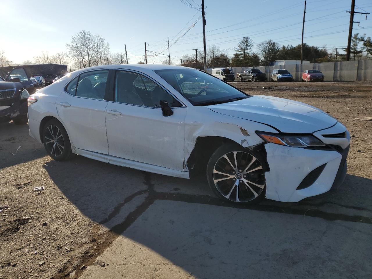 2019 TOYOTA CAMRY L - Image 4