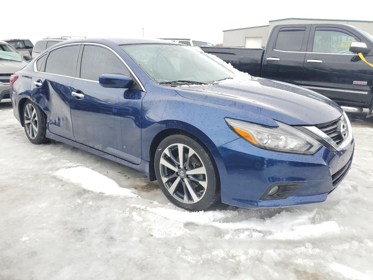 2017 NISSAN ALTIMA 2.5 - Фото 4