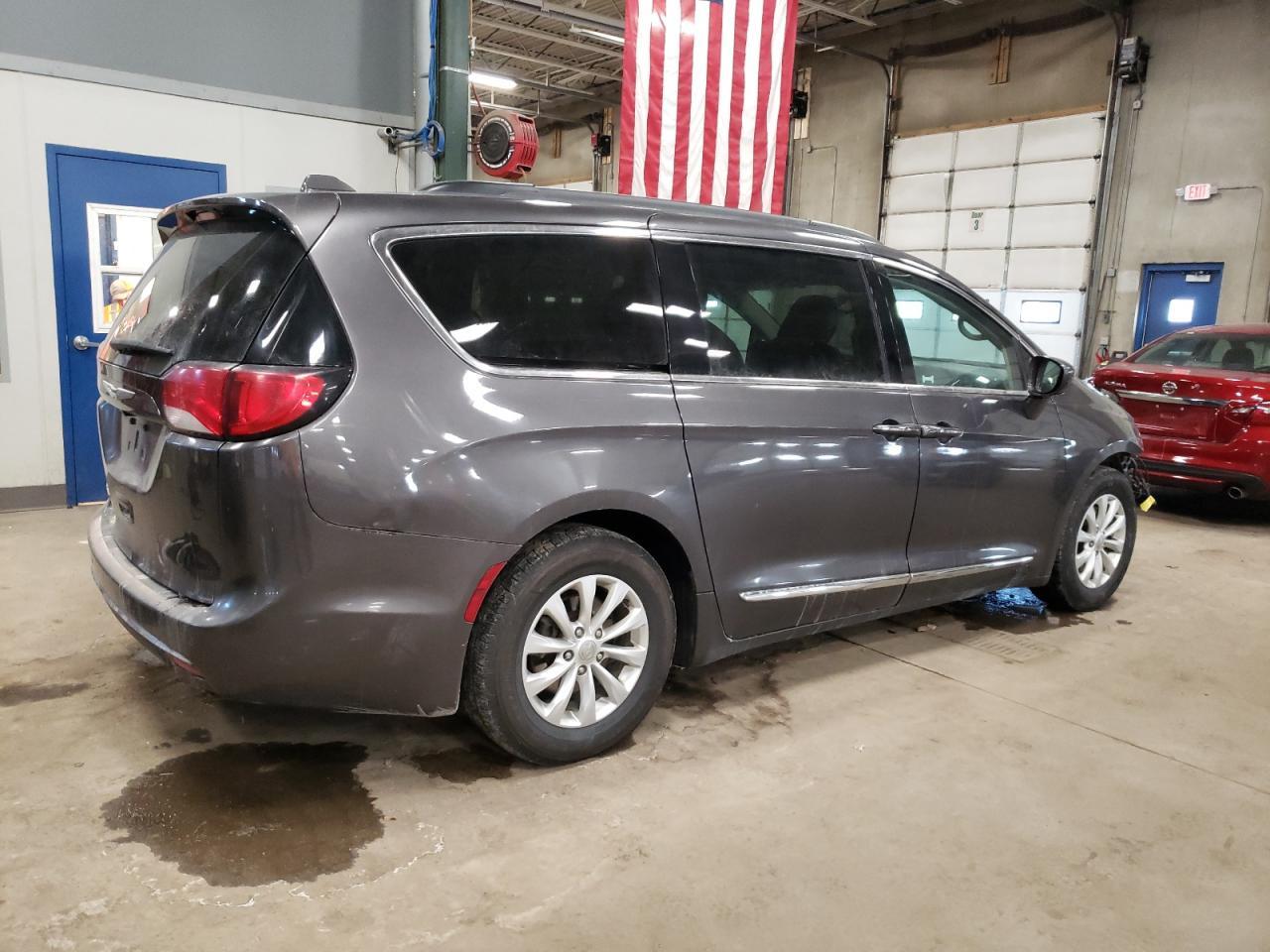 2017 CHRYSLER PACIFICA T - Фото 3