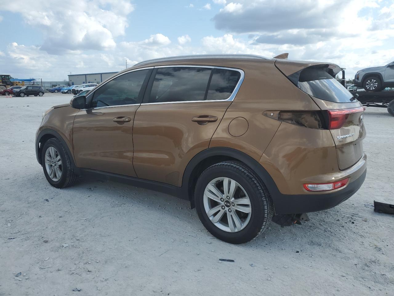 2017 KIA SPORTAGE L - Image 2