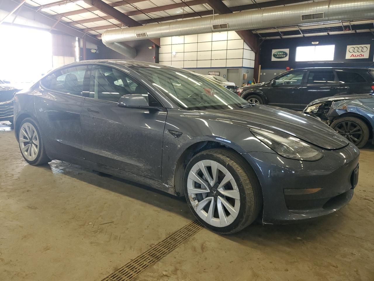 2023 TESLA MODEL 3 - Фото 4
