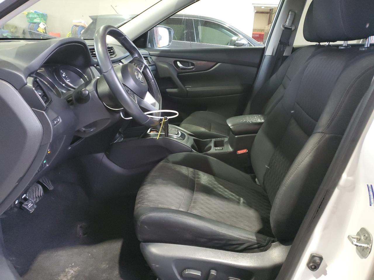2017 NISSAN ROGUE SV - Image 7