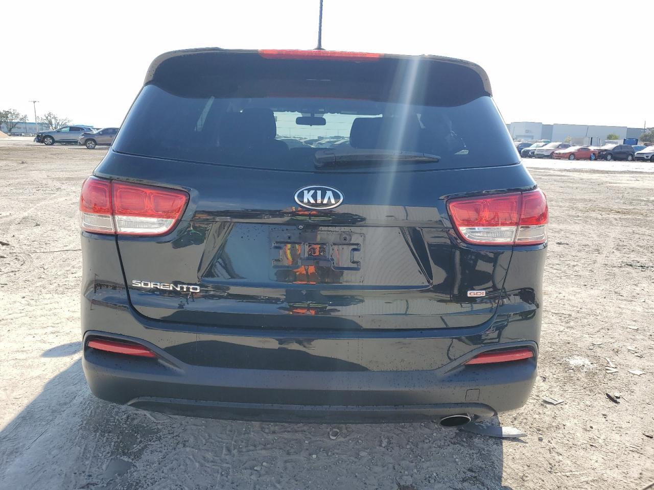 2016 KIA SORENTO LX - Image 6