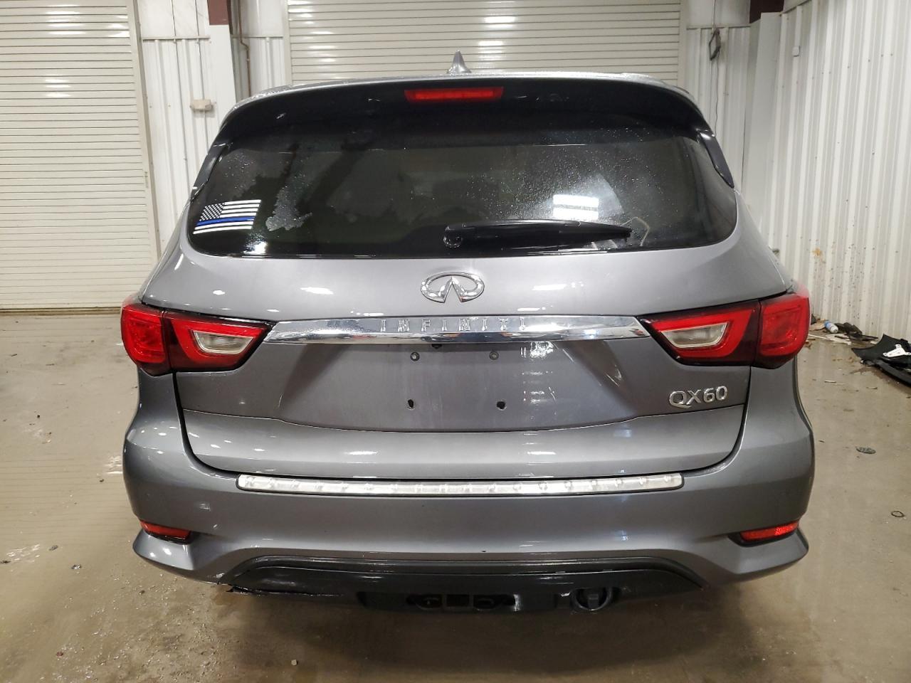 2017 INFINITI QX60 - Image 6
