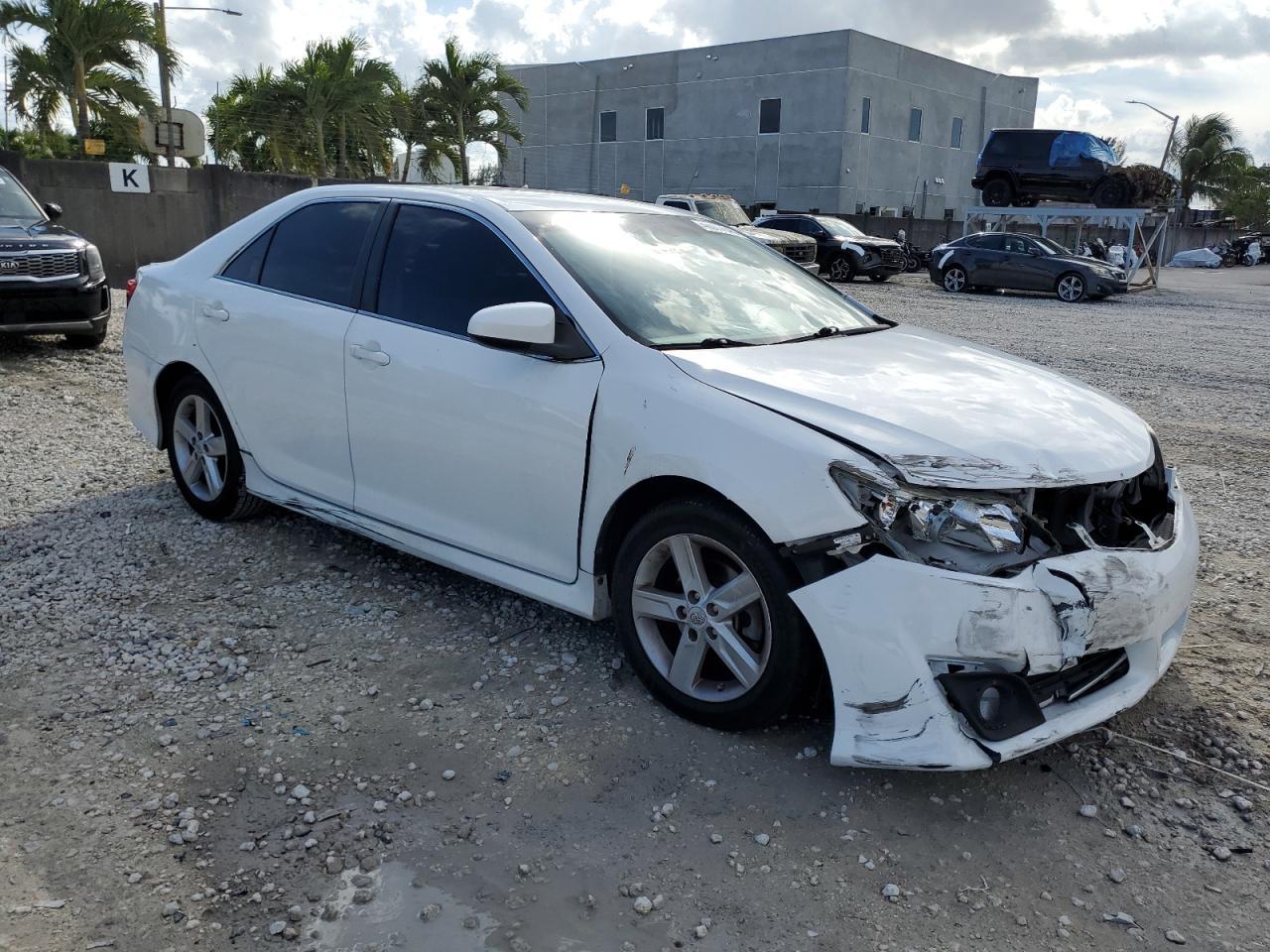 2012 TOYOTA CAMRY BASE - Фото 4