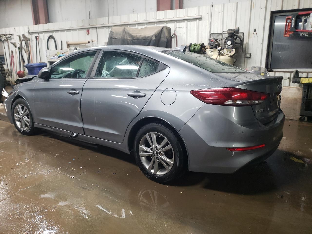 2018 HYUNDAI ELANTRA SE - Image 2