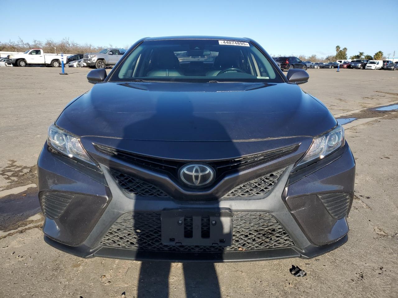 2020 TOYOTA CAMRY SE - Фото 5