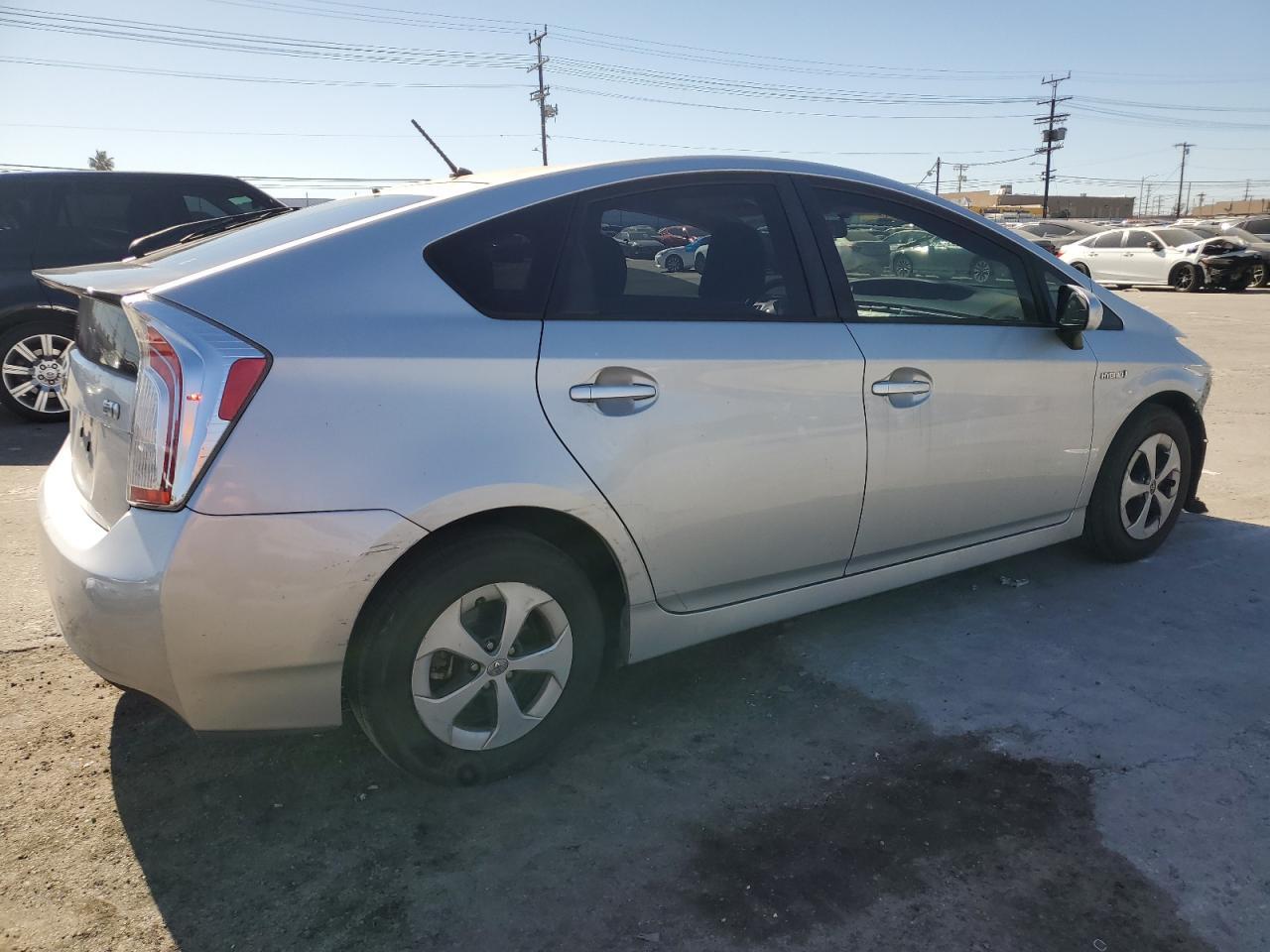 2015 TOYOTA PRIUS - Image 3