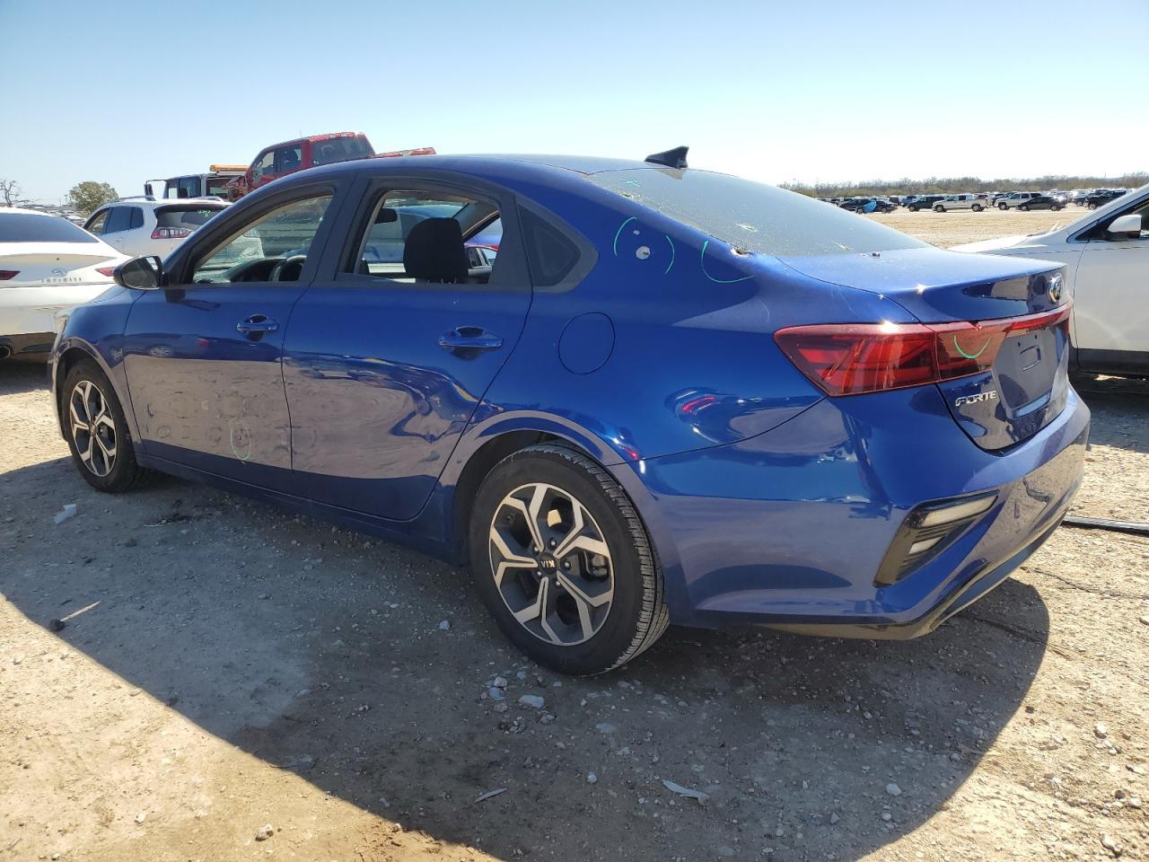 2021 KIA FORTE FE - Фото 2