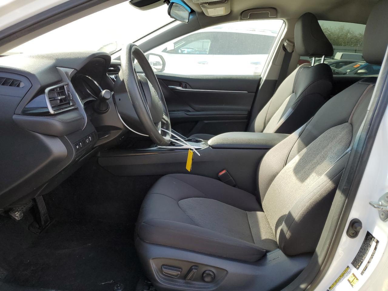 2020 TOYOTA CAMRY LE - Image 7