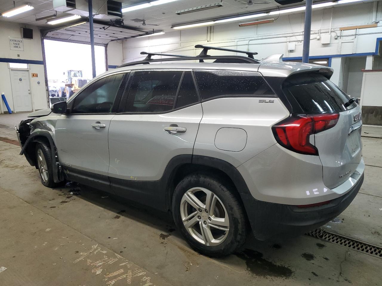 2018 GMC TERRAIN SL - Image 2