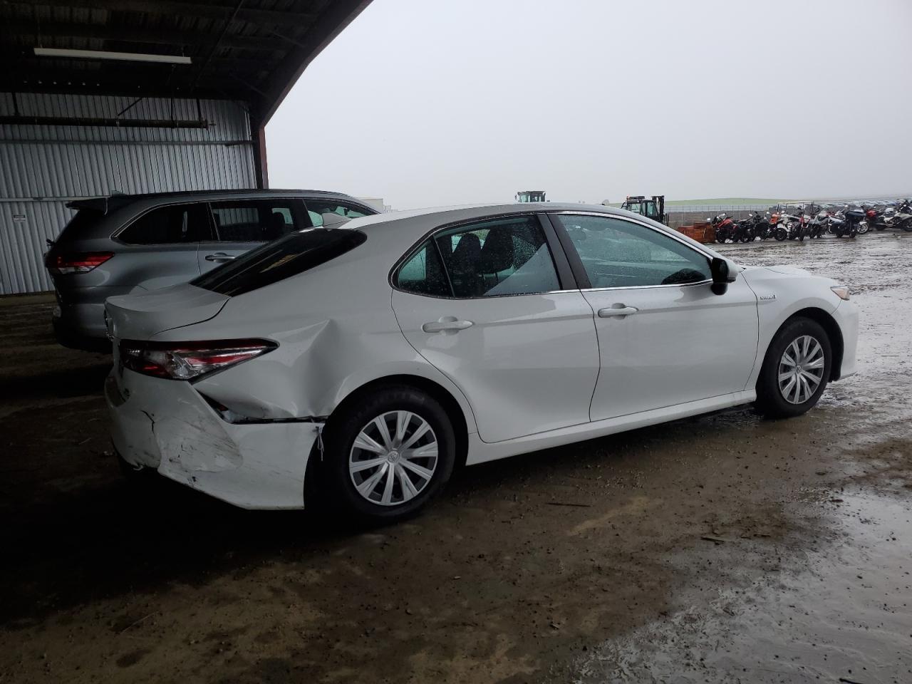 2020 TOYOTA CAMRY LE - Image 3