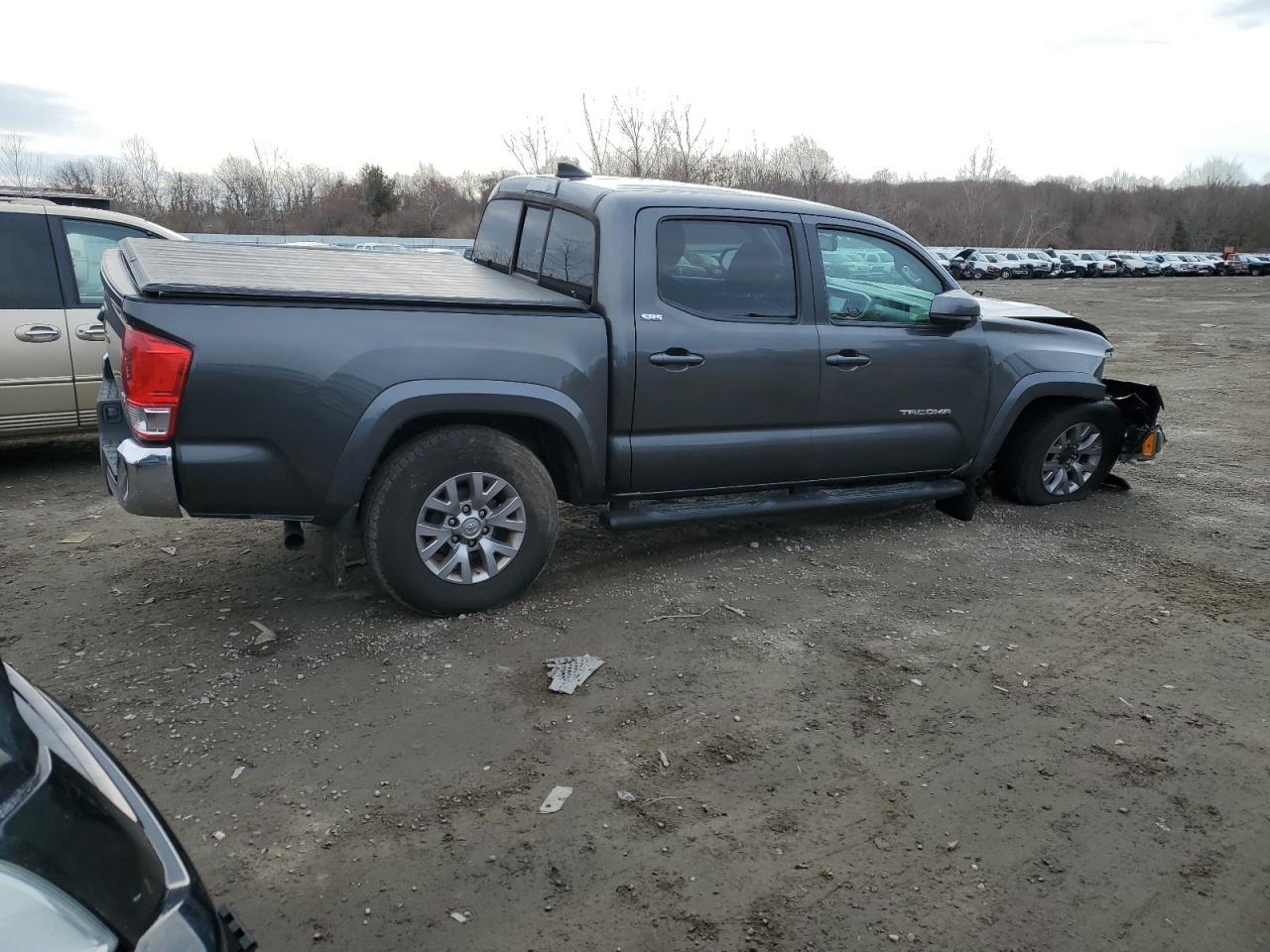 2017 TOYOTA TACOMA DOU - Фото 3
