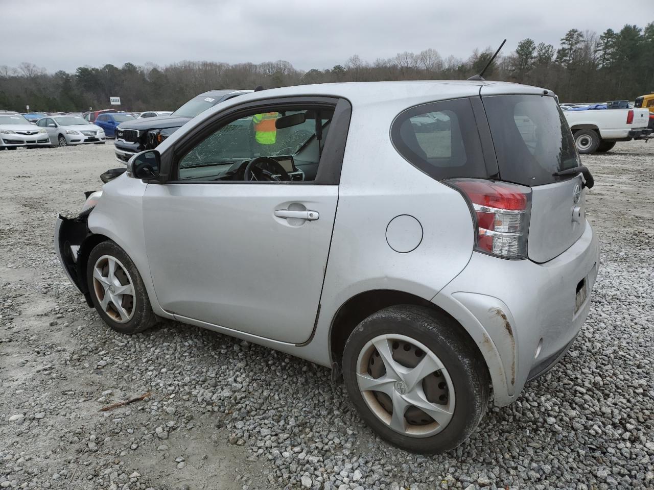 2012 TOYOTA SCION IQ - Фото 2
