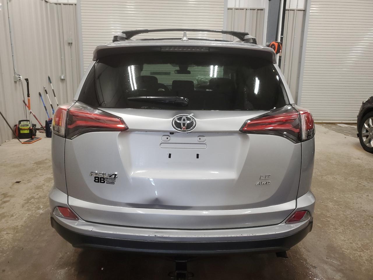 2018 TOYOTA RAV4 LE - Image 6
