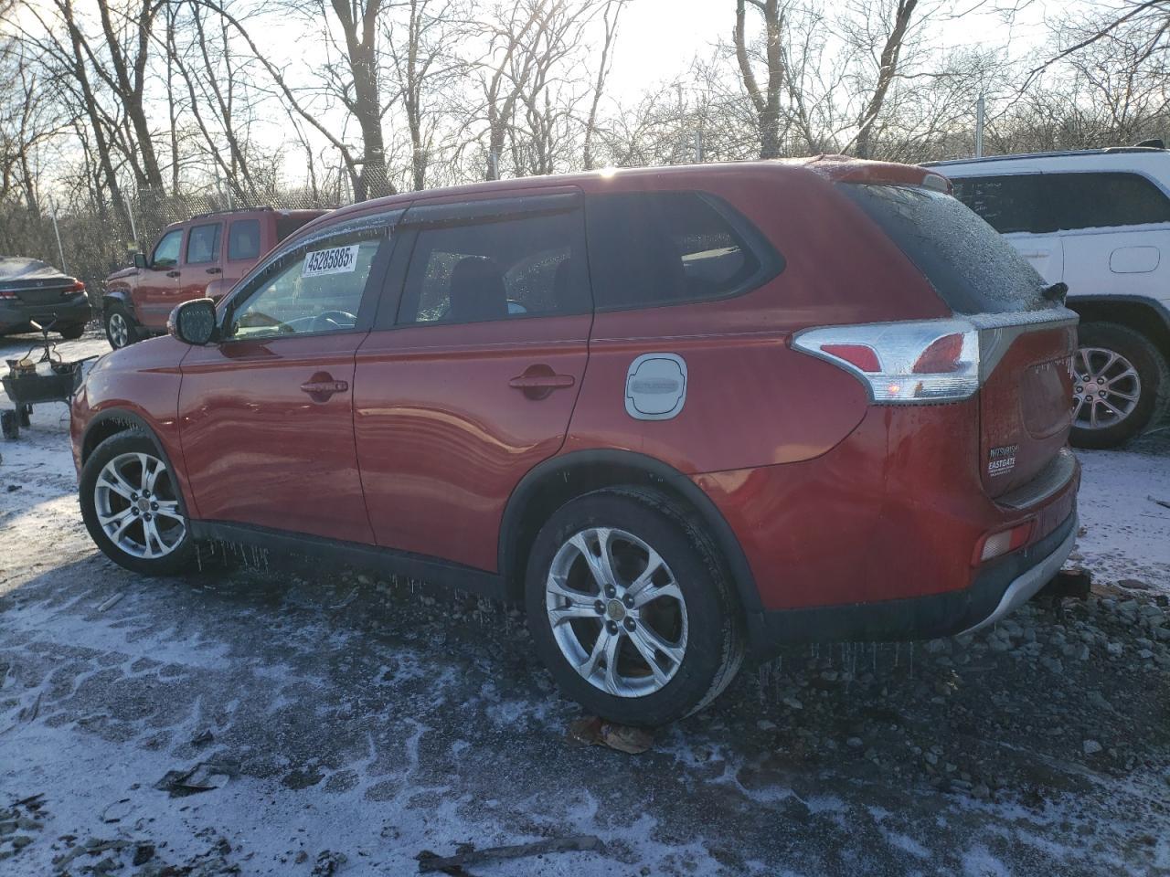 2015 MITSUBISHI OUTLANDER - Фото 2