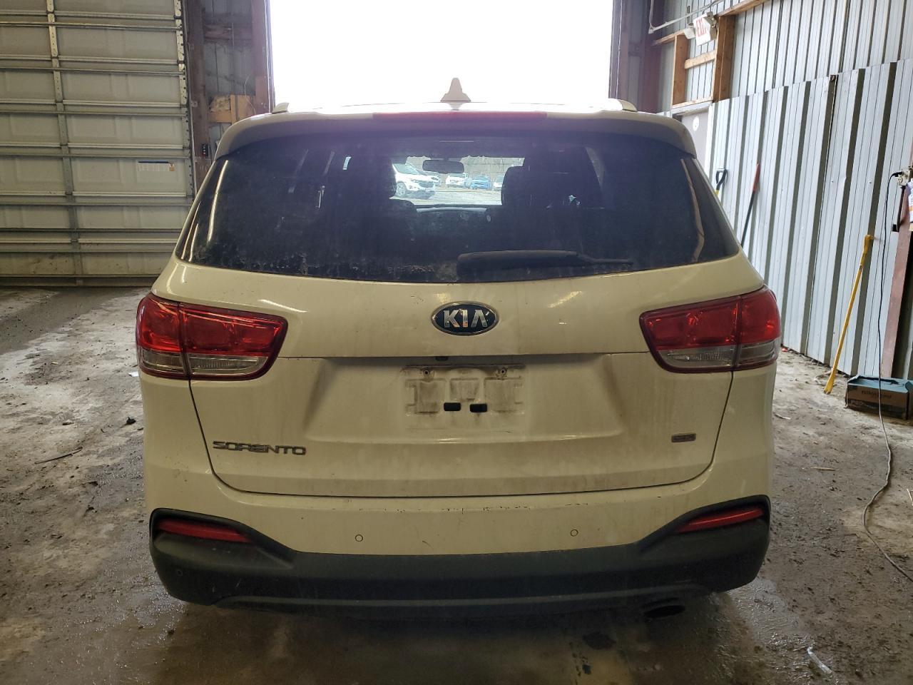 2016 KIA SORENTO LX - Image 6