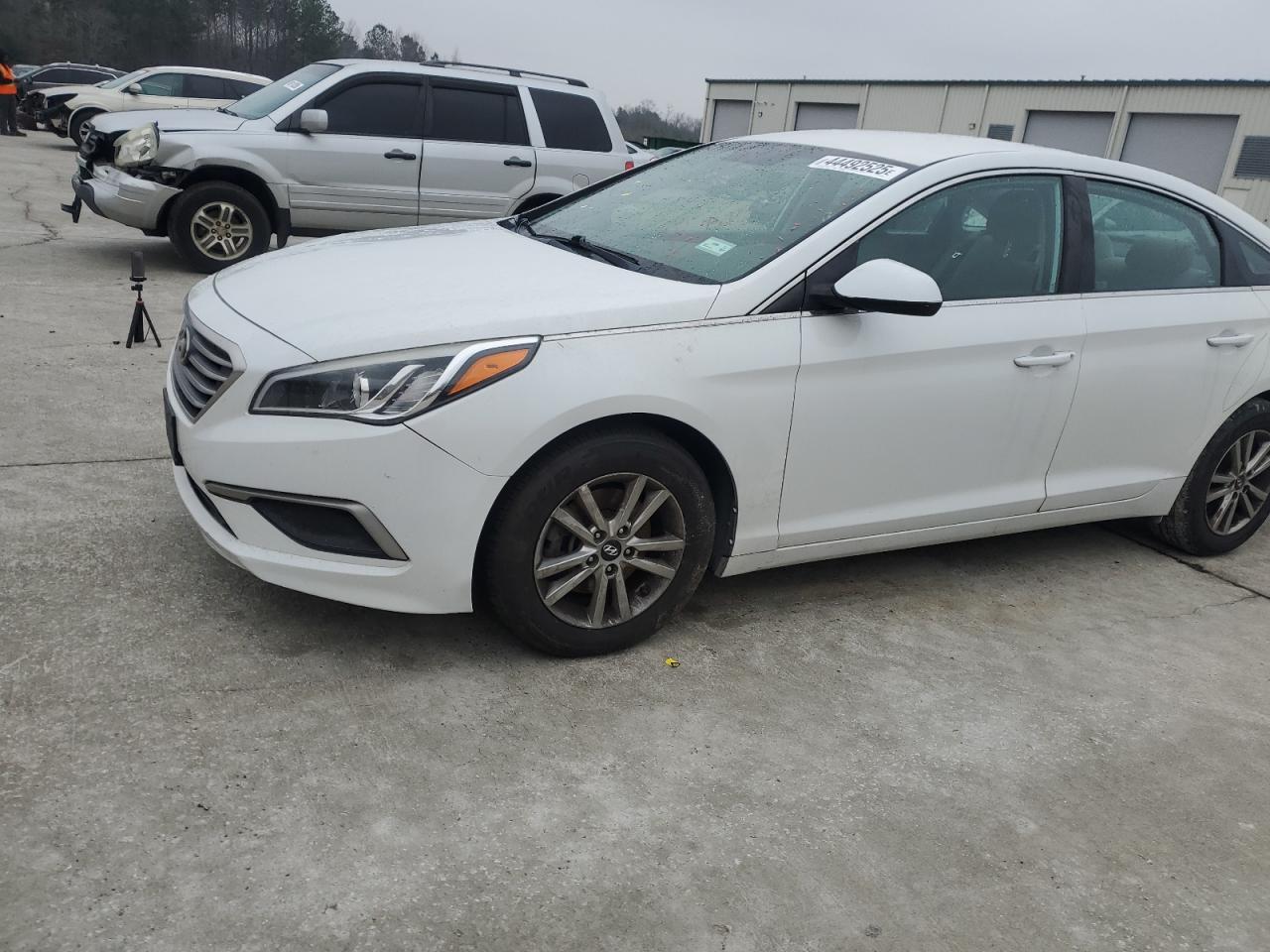 2017 HYUNDAI SONATA SE