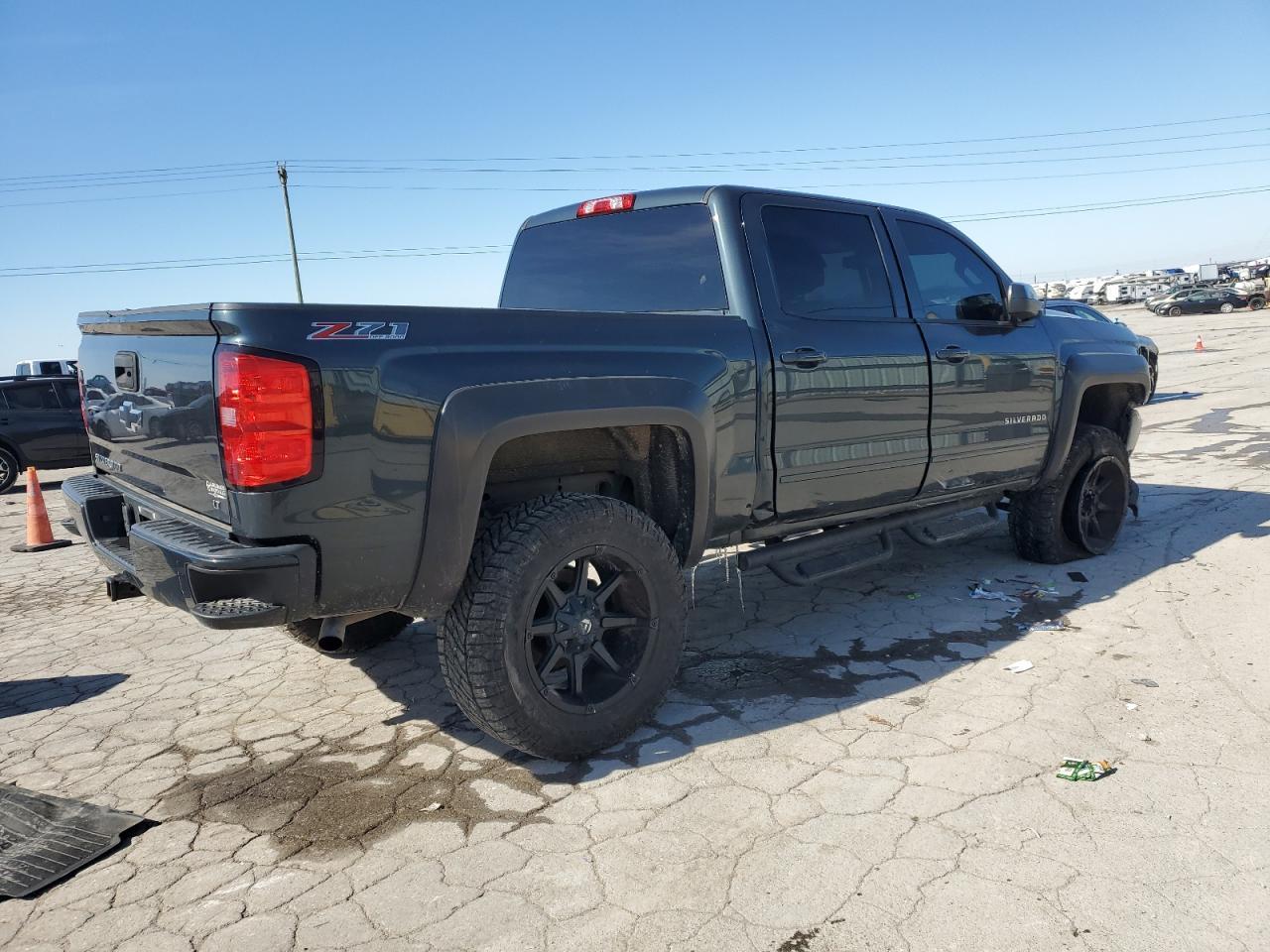 2017 CHEVROLET SILVERADO - Image 3