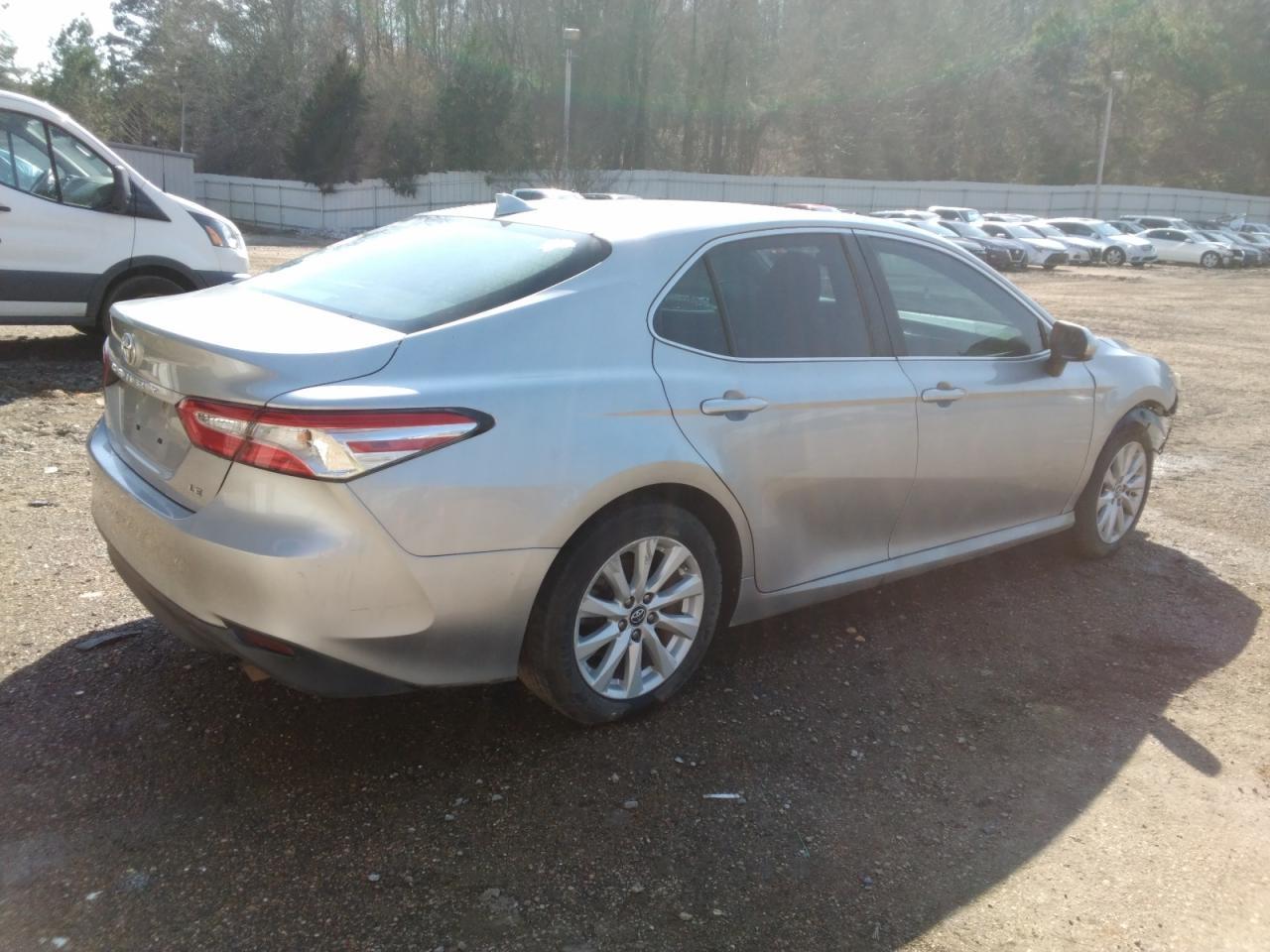 2019 TOYOTA CAMRY L - Image 3