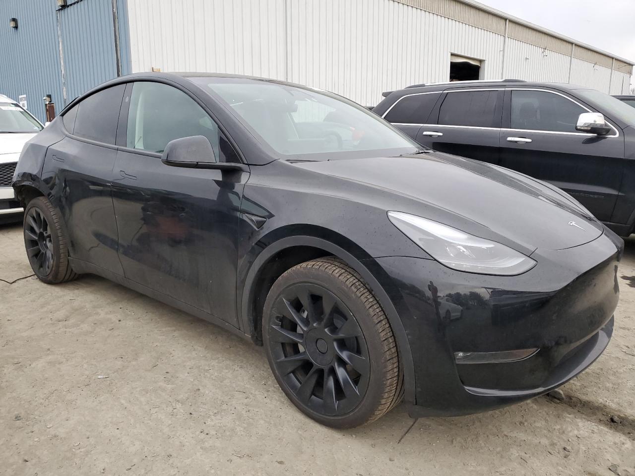 2024 TESLA MODEL Y - Image 4