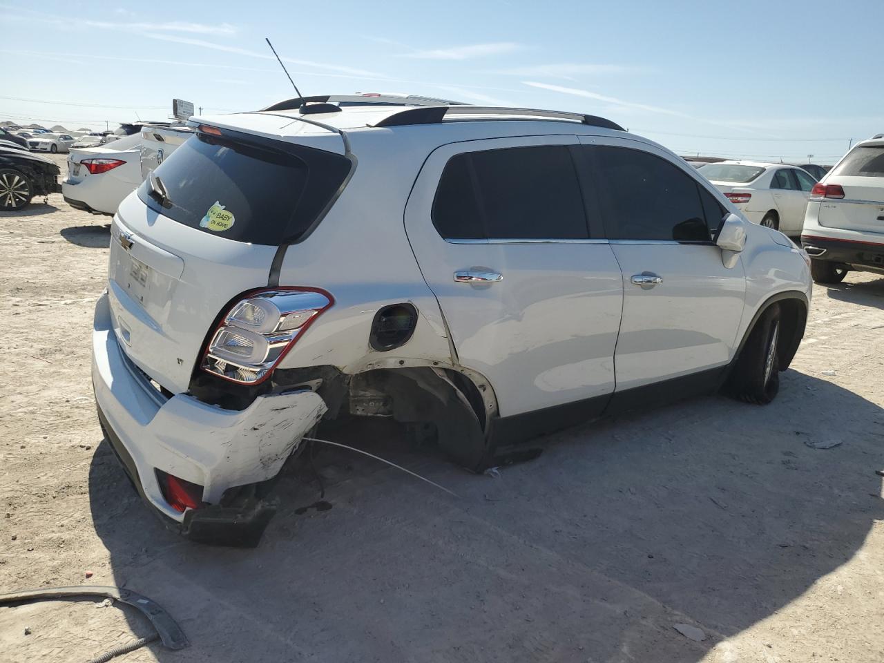 2019 CHEVROLET TRAX 1LT - Фото 3