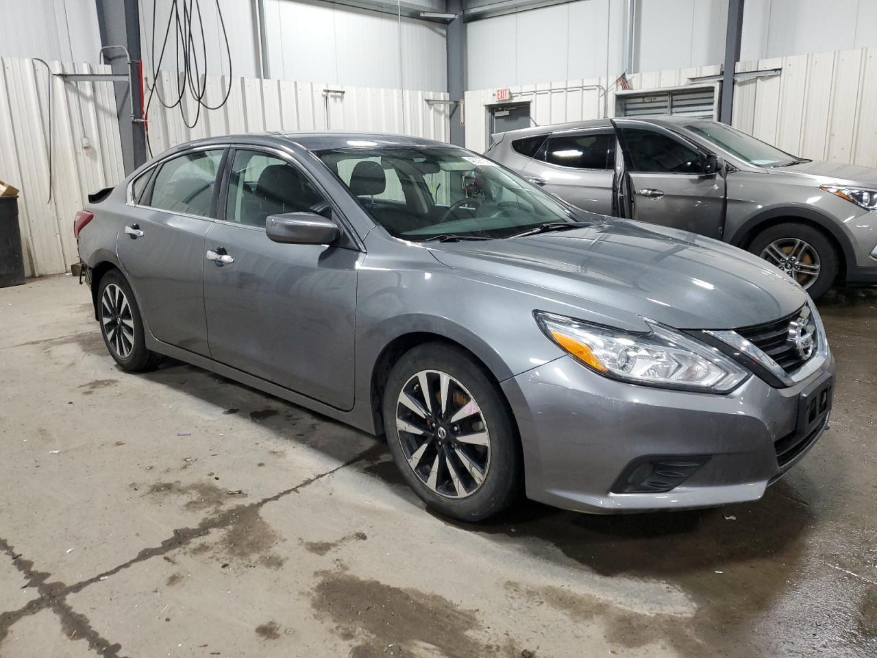 2018 NISSAN ALTIMA 2.5 - Фото 4
