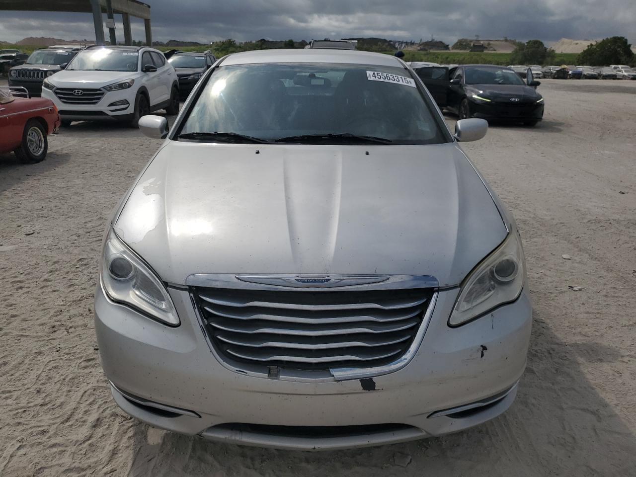2012 CHRYSLER 200 LX - Image 5
