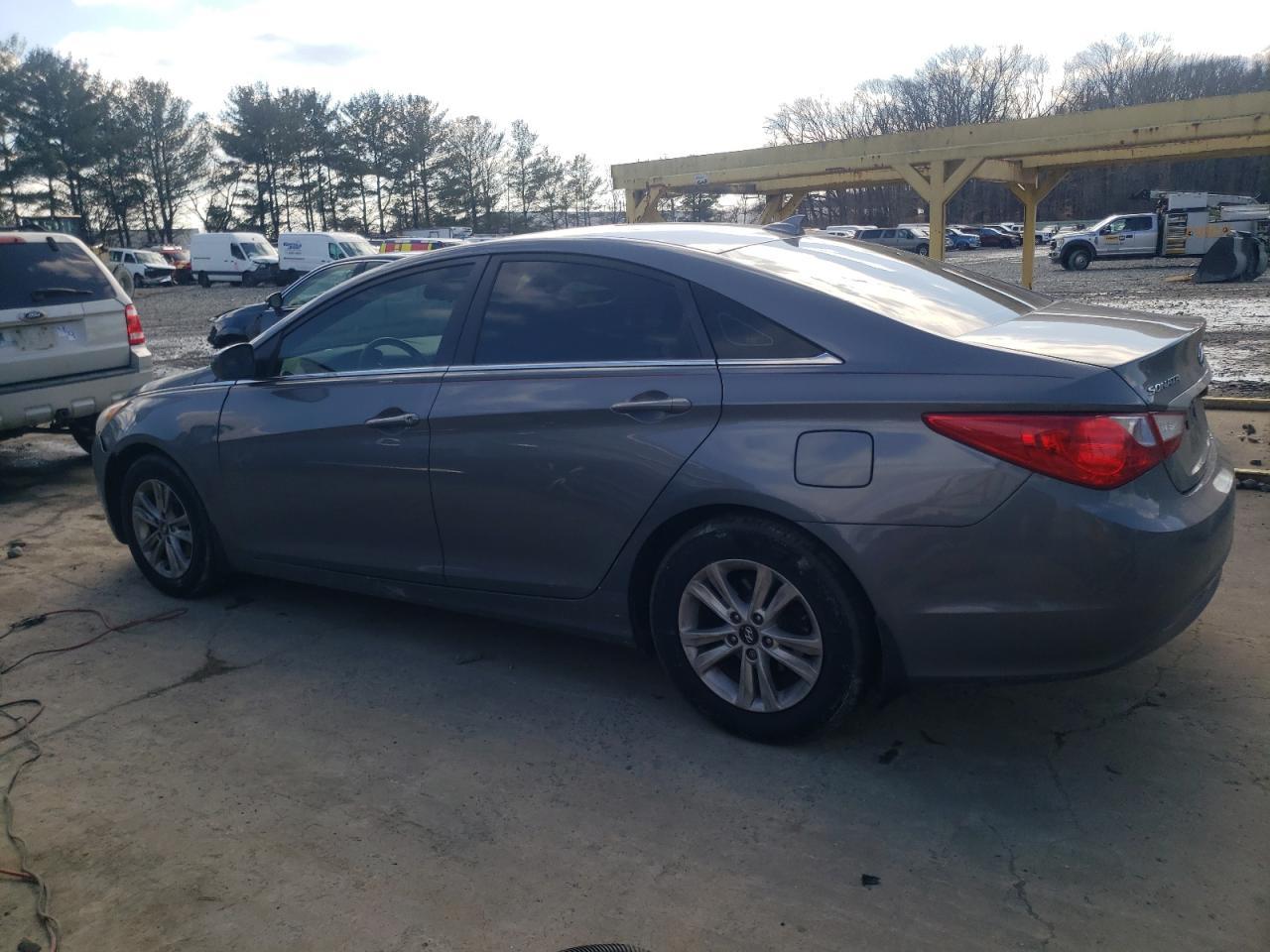 2013 HYUNDAI SONATA GLS - Фото 2