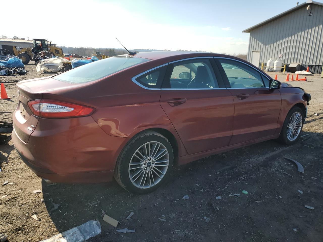 2014 FORD FUSION SE - Image 3