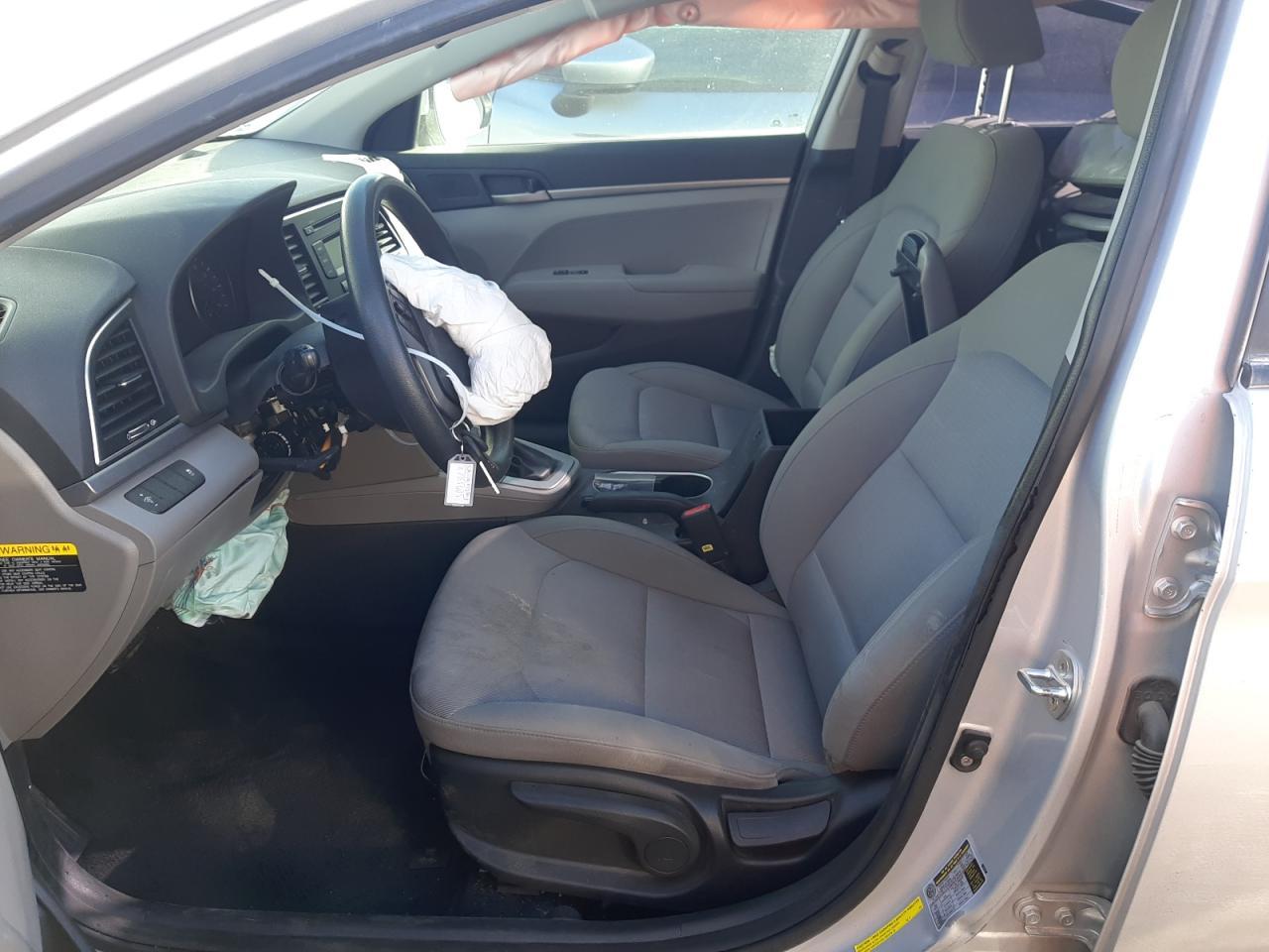 2018 HYUNDAI ELANTRA SE - Фото 7