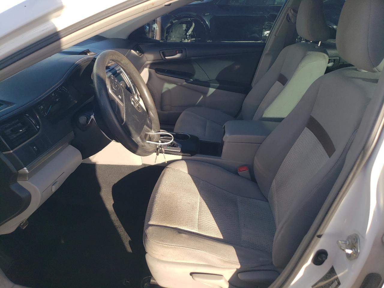 2013 TOYOTA CAMRY L - Фото 7