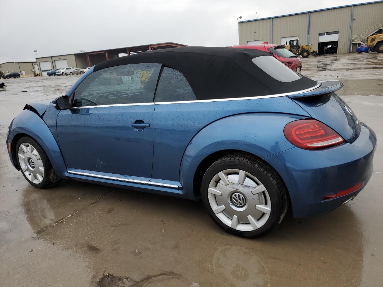 2019 VOLKSWAGEN BEETLE S - Фото 2