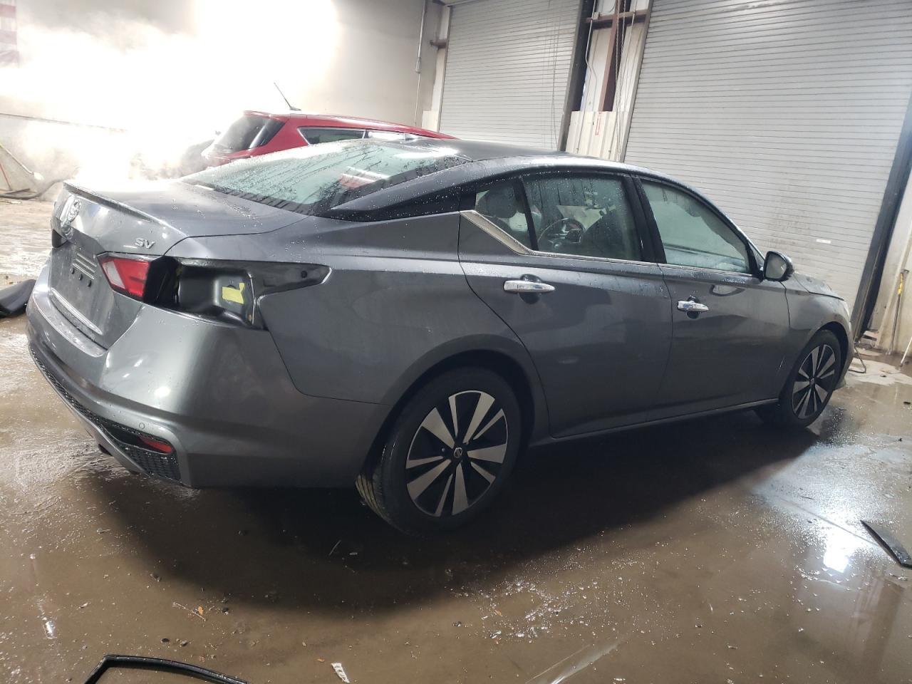 2020 NISSAN ALTIMA SV - Фото 3