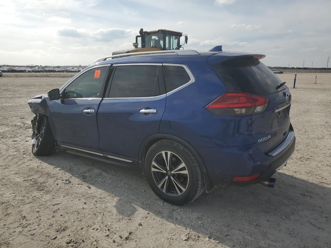 2017 NISSAN ROGUE S - Фото 2