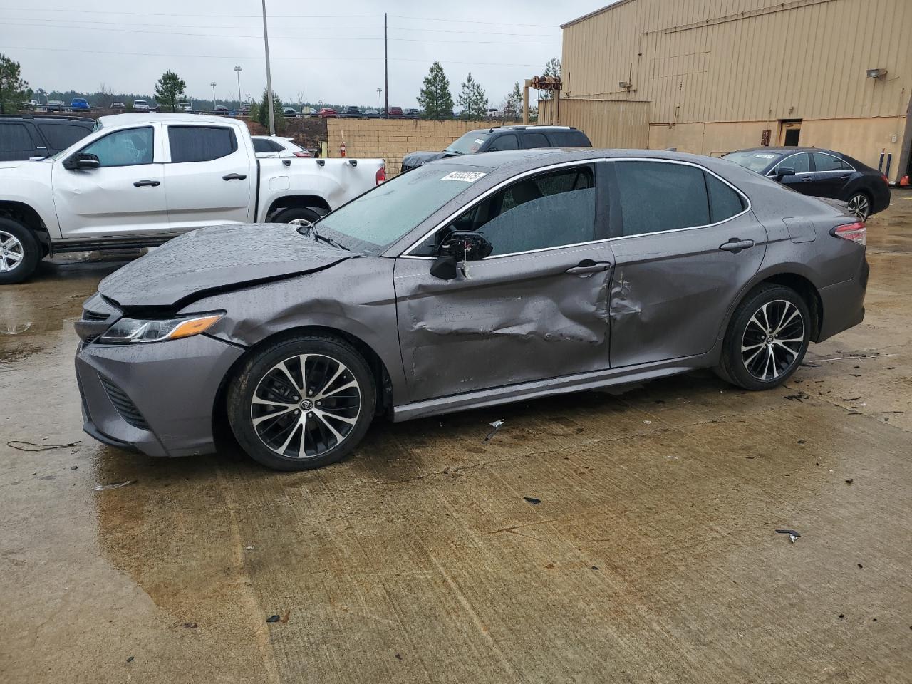 2019 TOYOTA CAMRY L