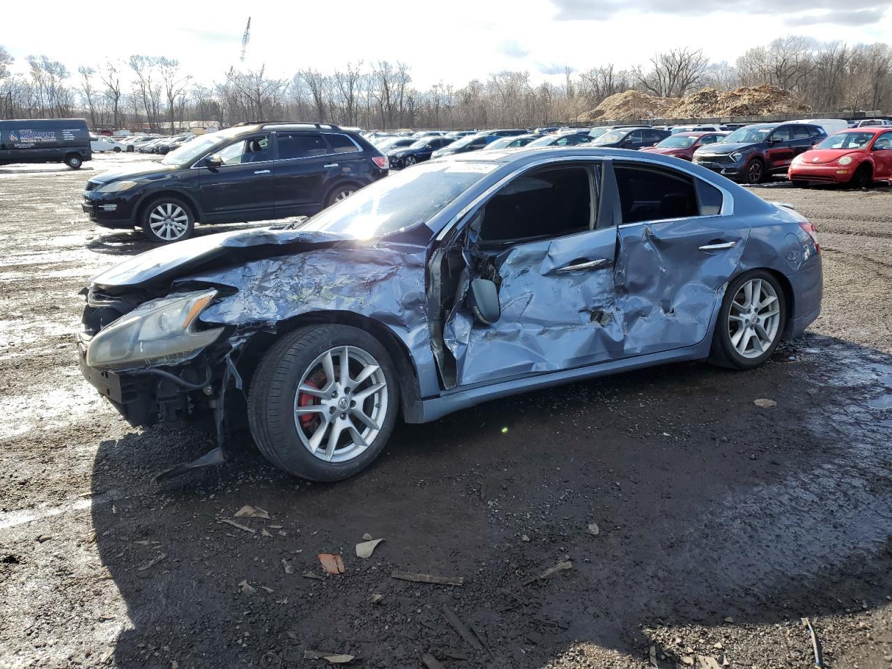2011 NISSAN MAXIMA S