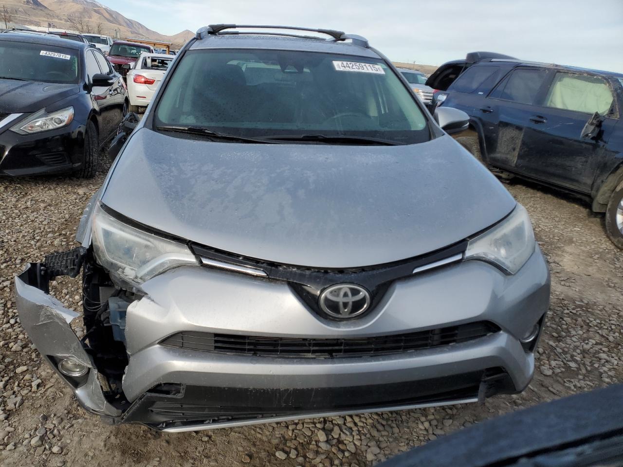 2017 TOYOTA RAV4 XLE - Image 5