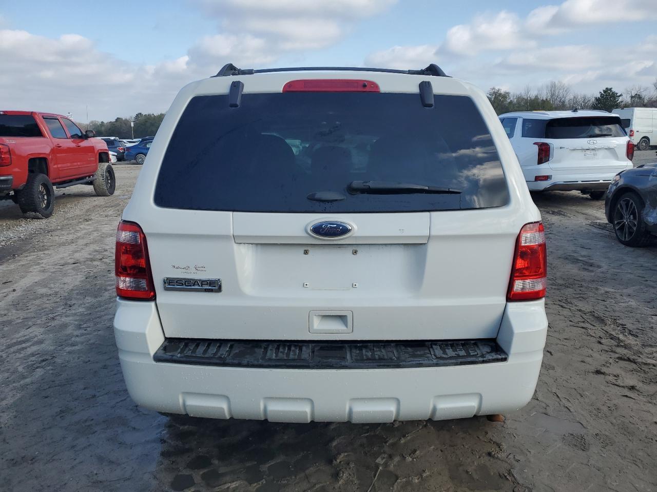 2012 FORD ESCAPE XLT - Фото 6