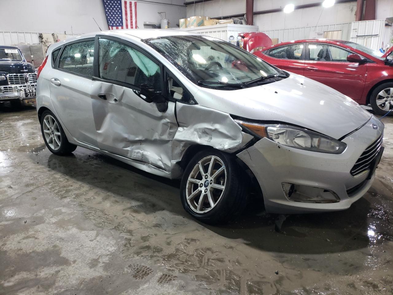 2019 FORD FIESTA SE - Image 4