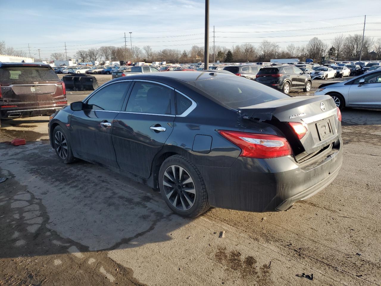 2017 NISSAN ALTIMA 2.5 - Фото 2