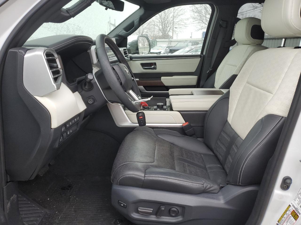 2023 TOYOTA SEQUOIA SR - Image 7