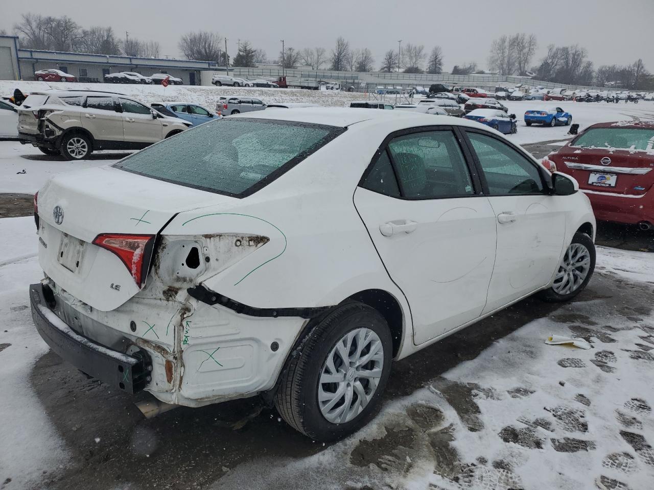 2018 TOYOTA COROLLA L - Фото 3