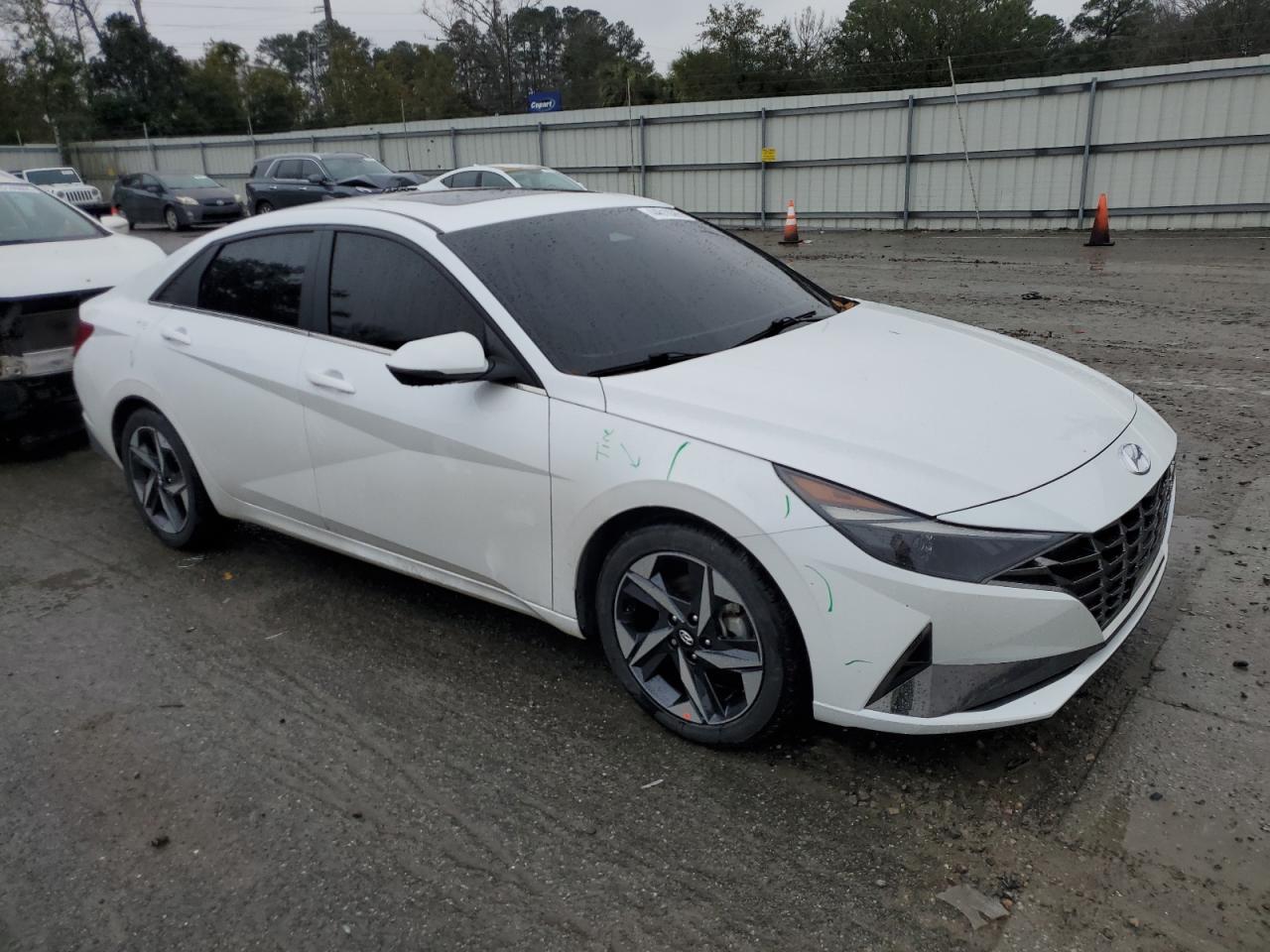 2022 HYUNDAI ELANTRA SE - Фото 4