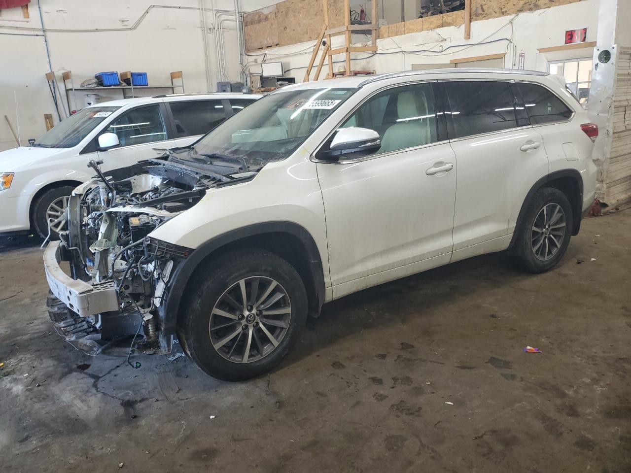 2018 TOYOTA HIGHLANDER