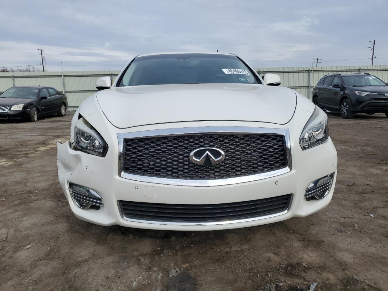 2015 INFINITI Q70 3.7 - Image 5